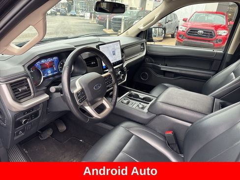 Used 2024 Ford Expedition XLT image 12