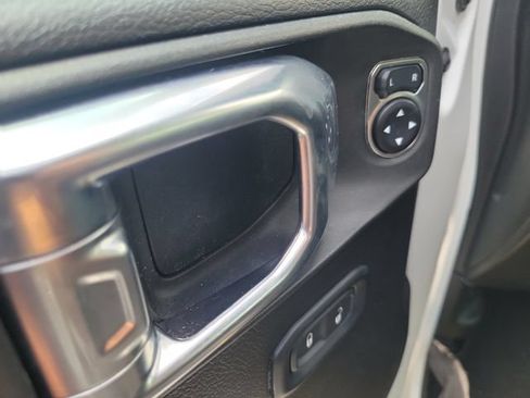 Used 2023 Jeep Wrangler Unlimited Sport AWD/4WD image 14