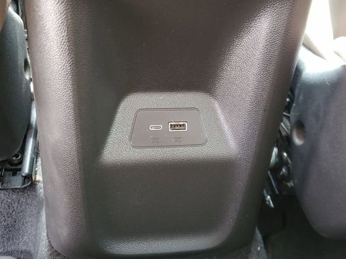 Used 2024 Buick Envision Preferred AWD/4WD image 11