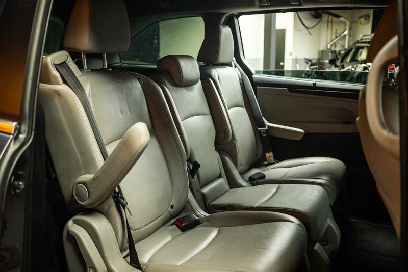 Used 2018 Honda Odyssey EX-L image 13