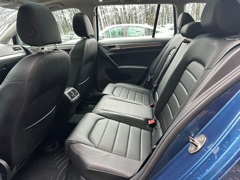 Used 2017 Volkswagen Golf Alltrack SE image 15