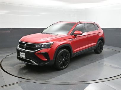 Certified 2023 Volkswagen Taos SE w/ Panoramic Sunroof Package