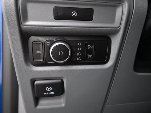 Used 2025 Ford F150 XLT AWD/4WD image 16