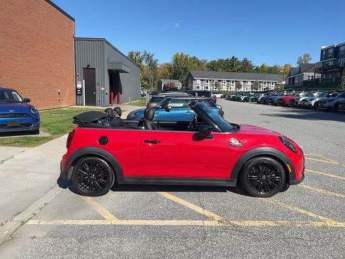 Used 2023 MINI Cooper S image 4