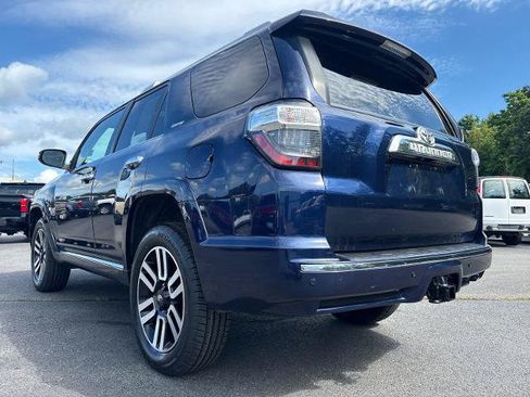 Used 2022 Toyota 4Runner Limited AWD/4WD image 9