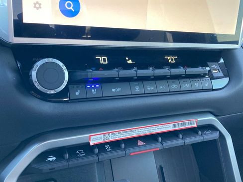 Used 2025 Toyota Tundra Platinum image 26