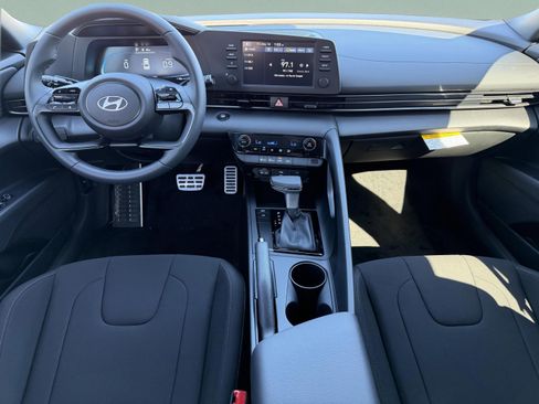 New 2026 Hyundai Elantra Sport image 6