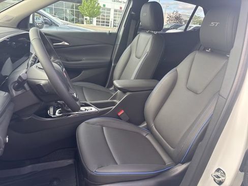 New 2026 Buick Encore GX Sport Touring w/ Comfort Package AWD/4WD image 12