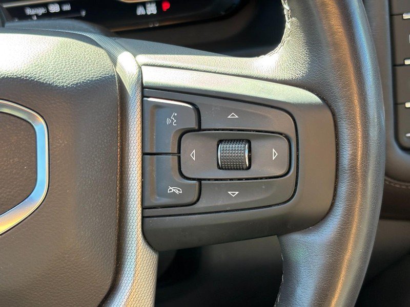 Used 2024 GMC Yukon XL Denali w/ Advanced Technology Package AWD/4WD image 20