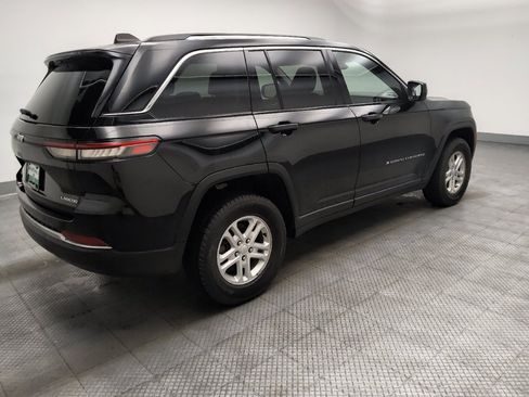 Used 2023 Jeep Grand Cherokee Laredo AWD/4WD image 10
