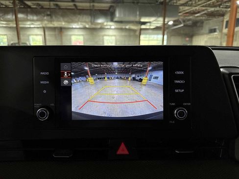 Used 2024 Kia Sportage LX image 23