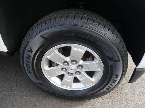 Used 2016 GMC Canyon W/T image 32