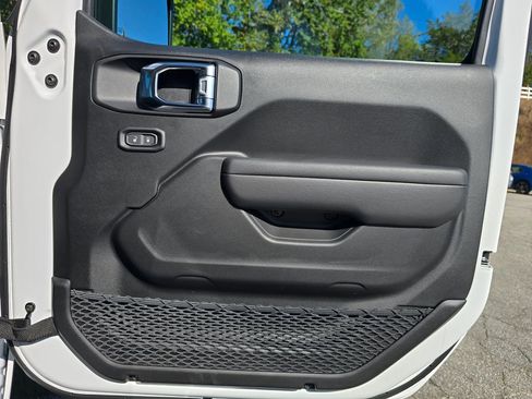 New 2026 Jeep Wrangler Sport AWD/4WD image 41