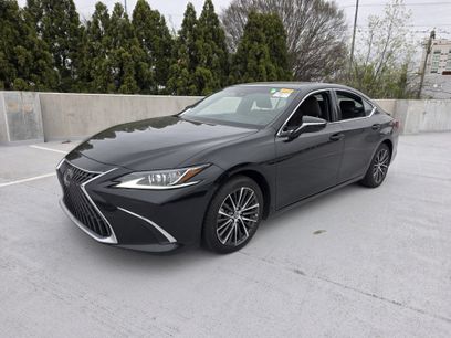 Used 2023 Lexus ES 300h w/ Premium Package