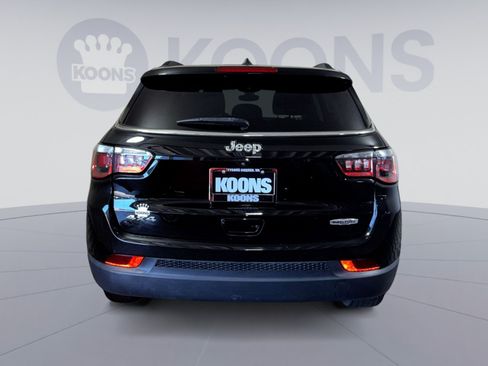 Used 2020 Jeep Compass Latitude w/ Cold Weather Group AWD/4WD image 5