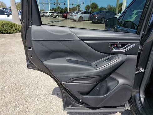 Used 2019 Subaru Forester Limited image 14