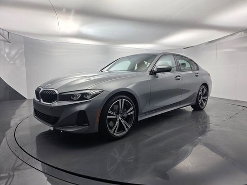 Used 2023 BMW 330i Sedan w/ Driving Assistance Package image 8