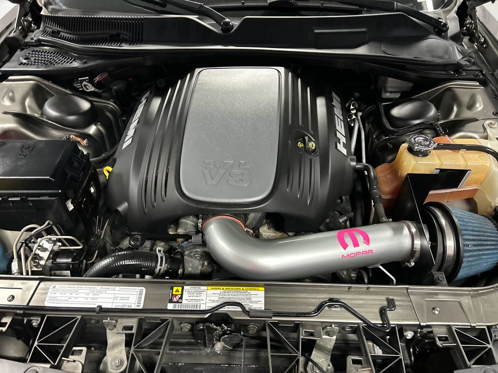 Used 2009 Dodge Challenger R/T RWD image 24