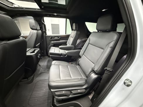 Used 2026 GMC Yukon Denali w/ Sun & Power Step Package image 31