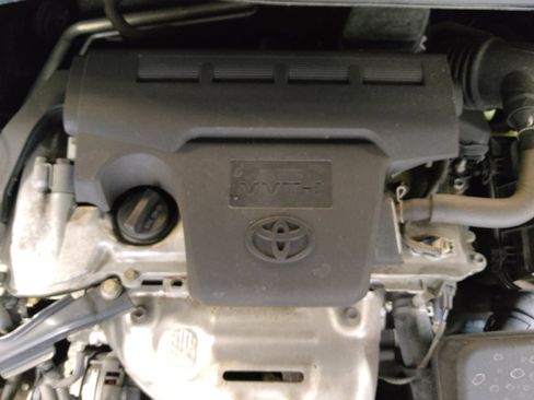 Used 2017 Toyota Camry XLE w/ Moonroof Package image 30