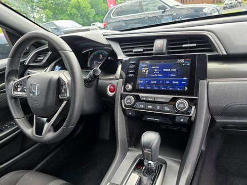 Used 2019 Honda Civic EX image 32