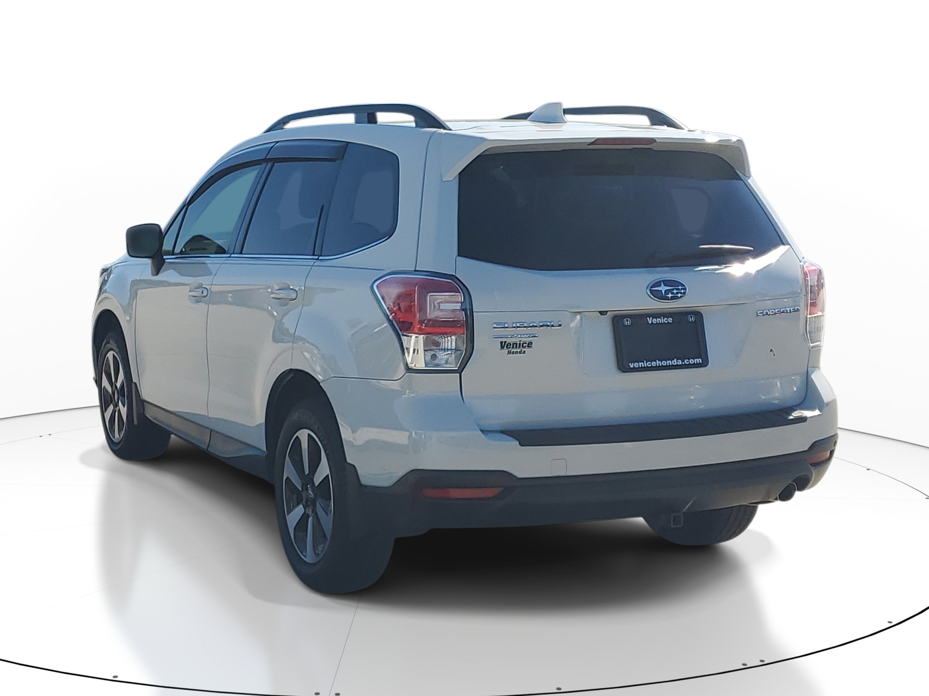 Used 2018 Subaru Forester 2.5i Limited AWD/4WD image 4