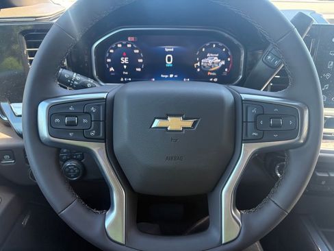 New 2026 Chevrolet Silverado 2500 LTZ w/ LTZ Premium Package AWD/4WD image 8