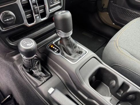 Certified 2025 Jeep Wrangler Sport S image 20