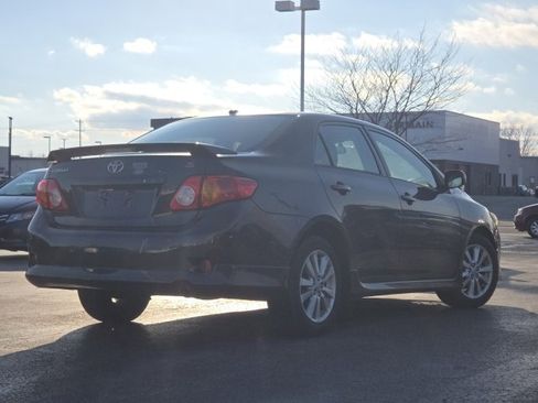 Used 2010 Toyota Corolla S image 9
