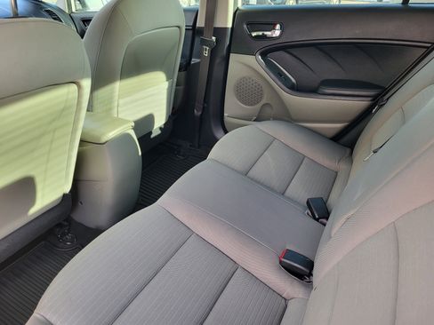 Used 2014 Kia Forte LX w/ Popular Package image 8