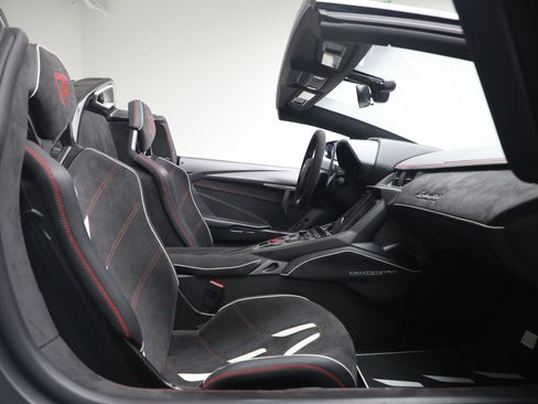 Used 2017 Lamborghini Centenario LP 770-4 AWD/4WD image 14