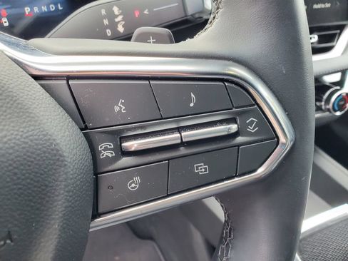 Used 2026 Chevrolet Equinox LT FWD image 12