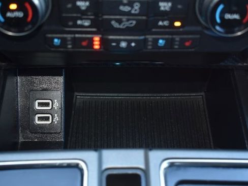 Used 2019 Ford F150 Raptor w/ Equipment Group 802A Luxury image 34