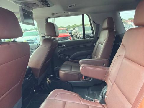 Used 2019 Chevrolet Tahoe Premier w/ Premier Plus Edition AWD/4WD image 25