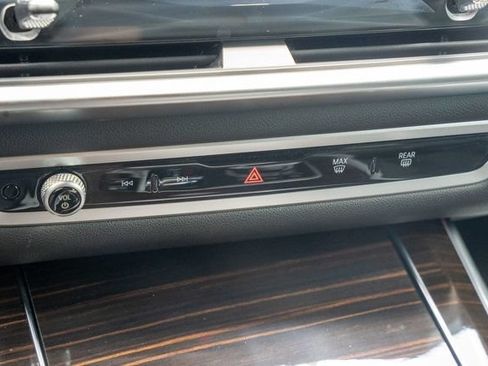 Used 2025 BMW X5 M60i AWD/4WD image 34