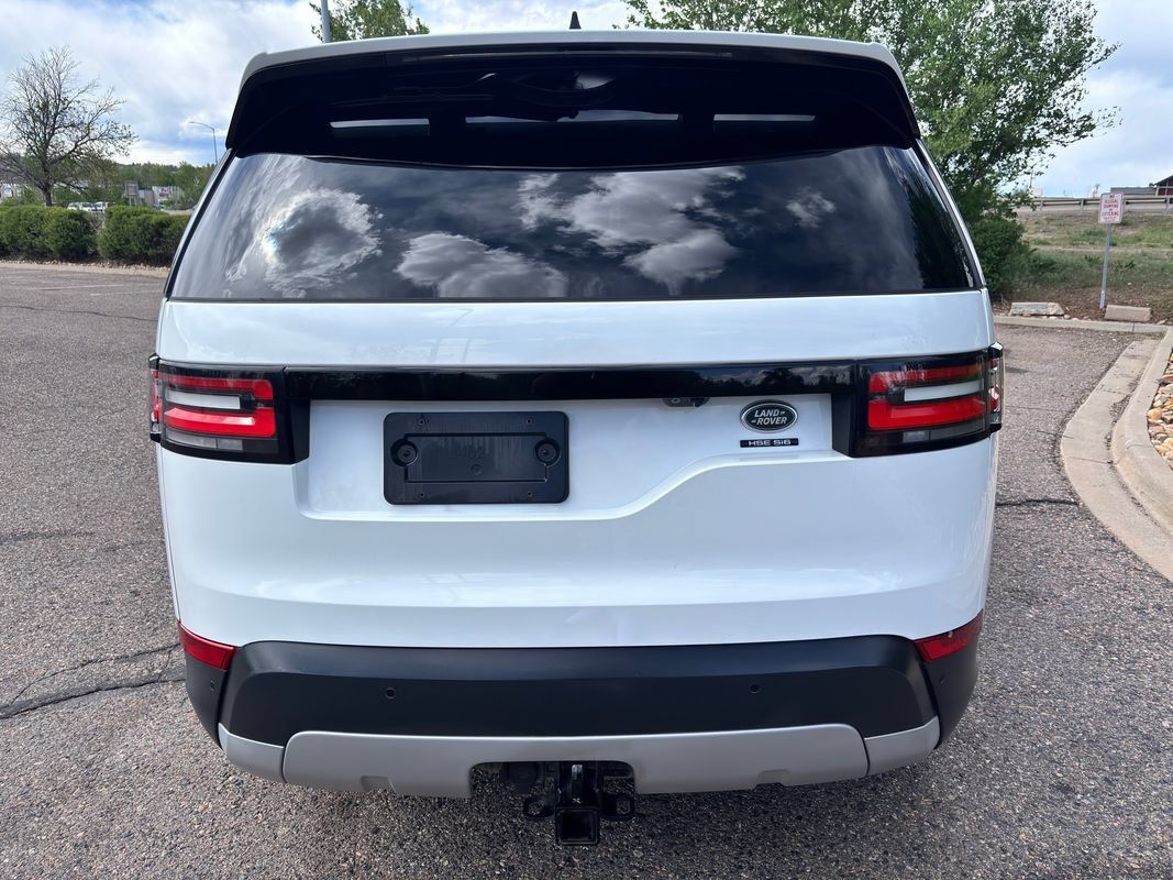 Used 2017 Land Rover Discovery HSE Luxury AWD/4WD image 8