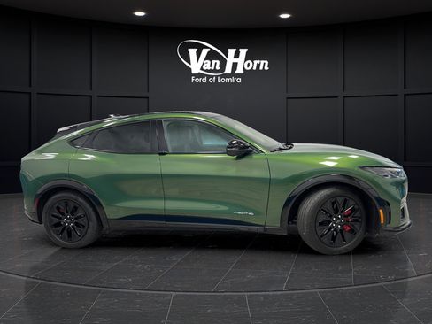 Used 2025 Ford Mustang Mach-E Premium w/ Sport Appearance Package AWD/4WD image 2