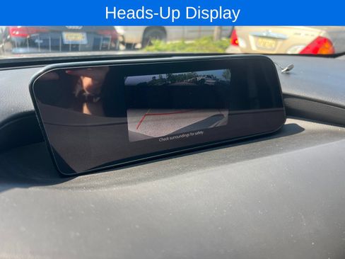 Used 2019 MAZDA MAZDA3 Hatchback w/ Premium Package FWD image 7