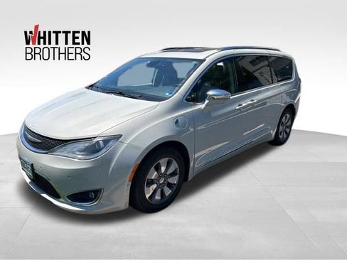 Used 2020 Chrysler Pacifica Limited w/ Advanced Safetytec Group FWD image 1