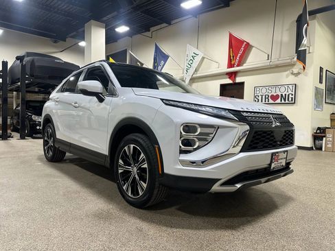 Used 2022 Mitsubishi Eclipse Cross SE image 6