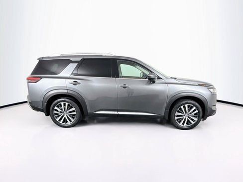 Used 2022 Nissan Pathfinder Platinum w/ Cargo Package FWD image 11