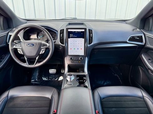 Certified 2024 Ford Edge ST-Line image 31