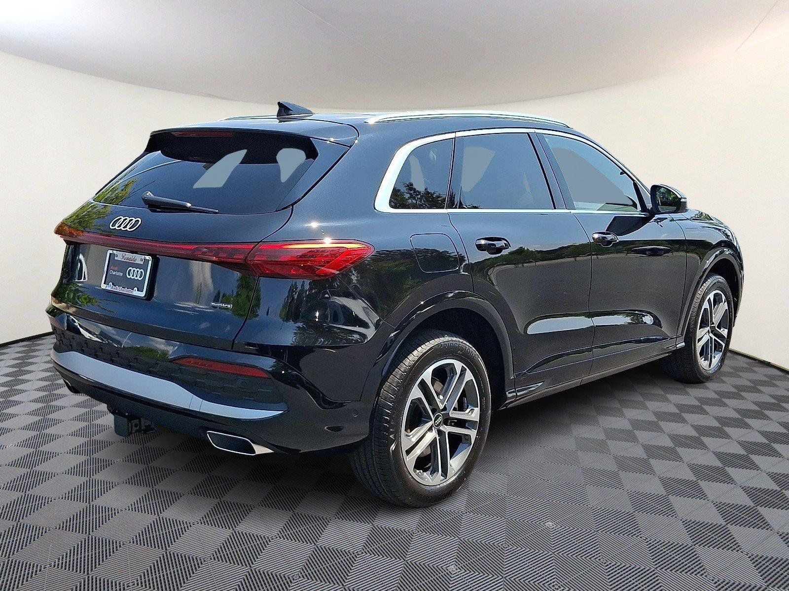 New 2026 Audi Q5 Premium Plus AWD/4WD image 6
