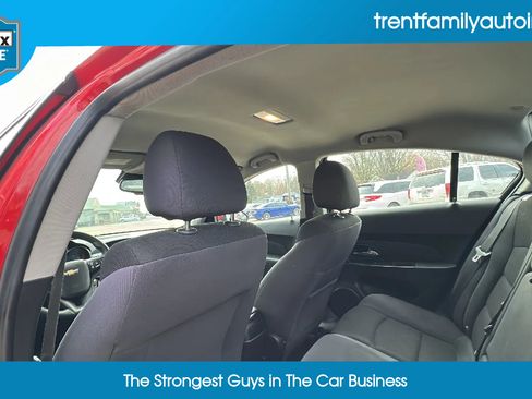 Used 2016 Chevrolet Cruze LT image 43