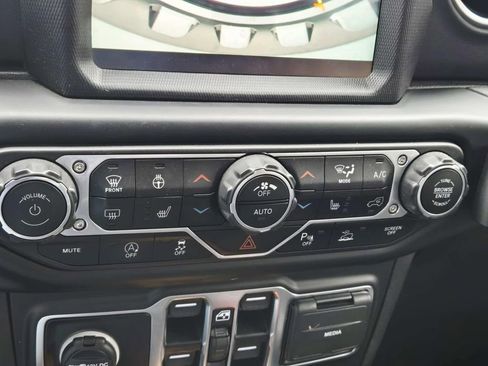 Used 2023 Jeep Wrangler Sahara w/ LED Lighting Group image 34