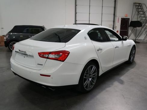 Used 2014 Maserati Ghibli RWD image 5