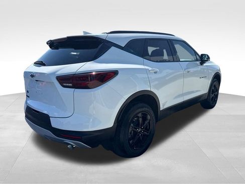 Used 2024 Chevrolet Blazer LT w/ Convenience Package FWD image 6