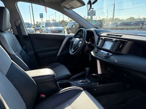 Used 2016 Toyota RAV4 XLE AWD/4WD image 11