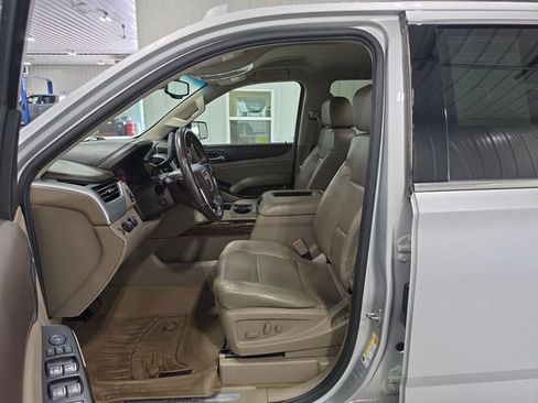 Used 2016 GMC Yukon XL SLT AWD/4WD image 24