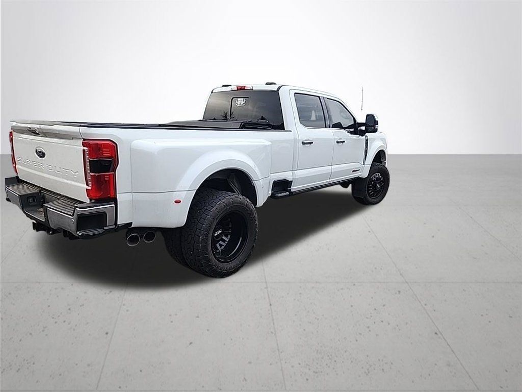 Used 2023 Ford F450 Lariat w/ Lariat Ultimate Package AWD/4WD image 7